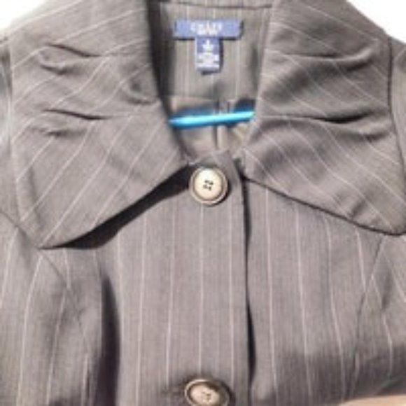 CHAPS Blazer Black Pinstripe Brand New - Picture 3 of 5